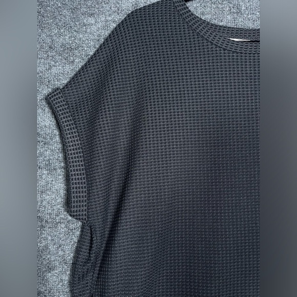 Umgee Women’s Medium Charcoal Gray Waffle Knit Pocket Oversized Tunic Dress - Picture 6 of 10